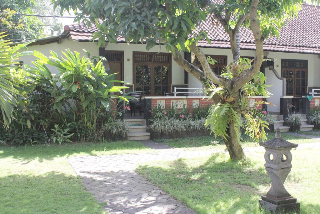 Mangga Bali Inn Legian  Exterior photo