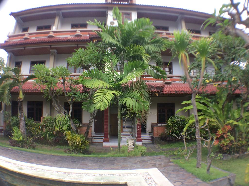 Mangga Bali Inn Legian  Exterior photo